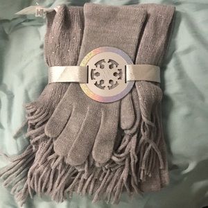 Brand new scarf and gloves